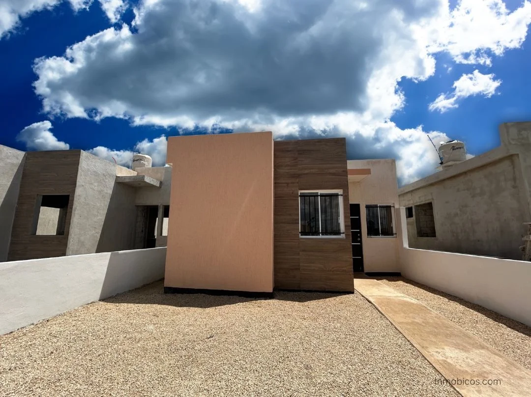 VENTA DE CASA EN ZONA ORIENTE - MODELO KIN